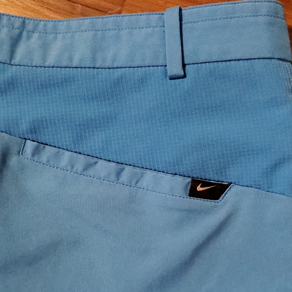 Nike Men's Vivid Blue Flat Front Dri-Fit Golf Shorts - Picture 6 of 7